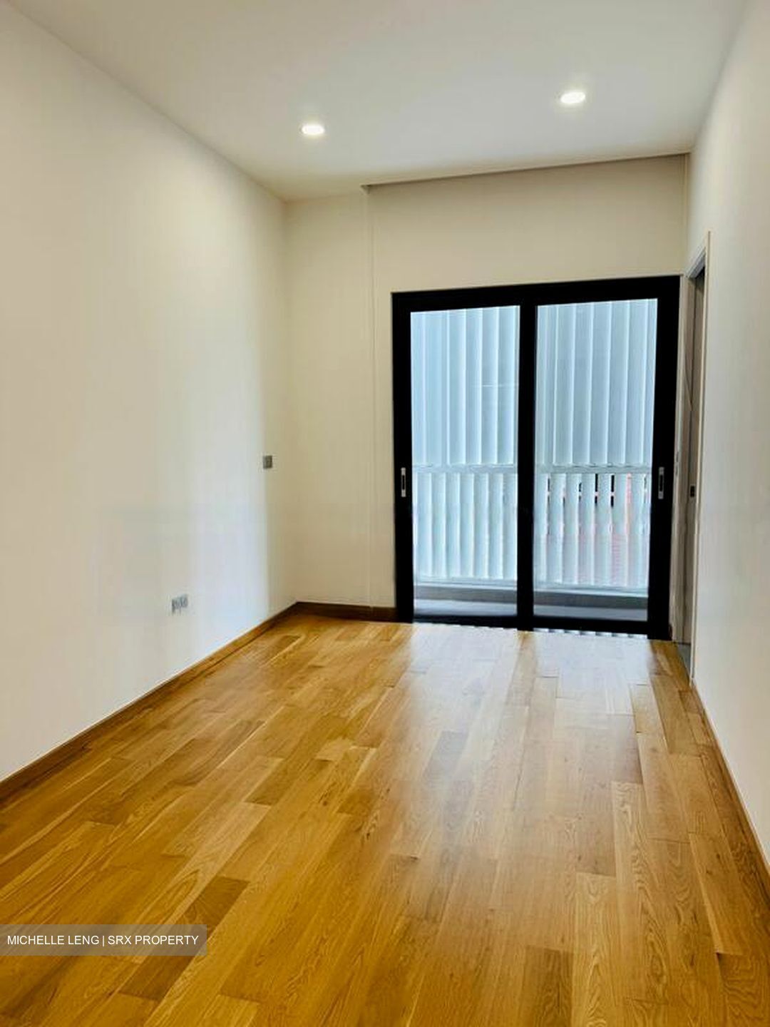 Hougang Avenue 1 (D19), Terrace #475851201